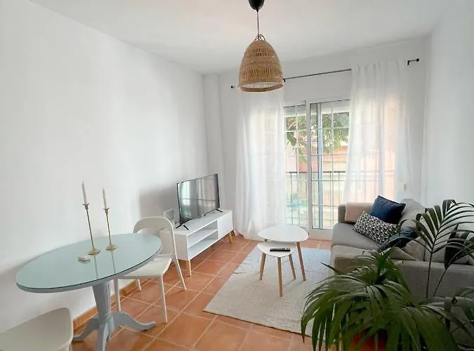 Cerca De La Playa Y Del Centro